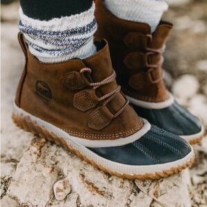 Sorel Out n About Ducks Boots Size 9 Brown Waterproof Fall